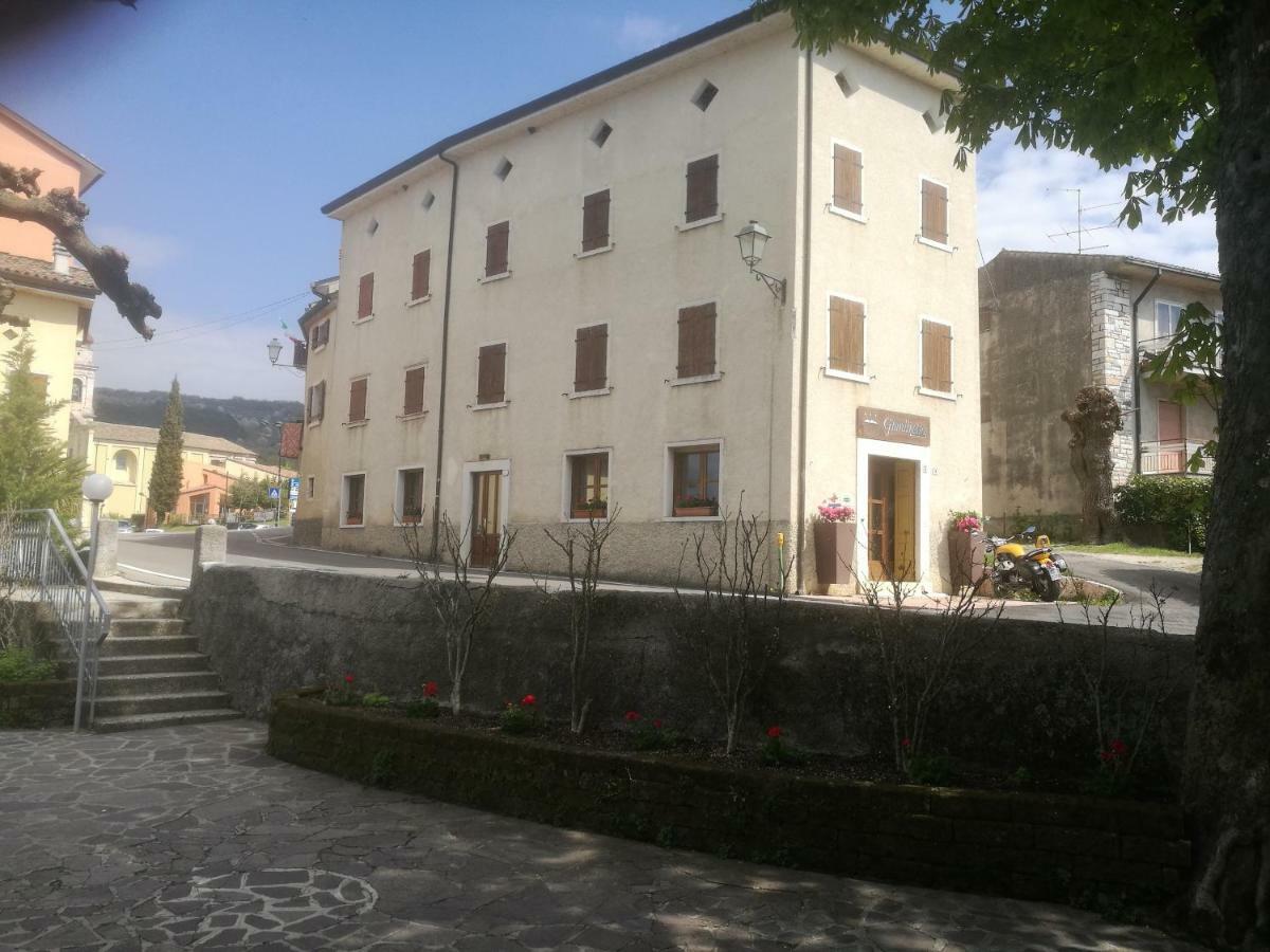 Hotel Giardinetto San Zeno di Montagna Exteriör bild